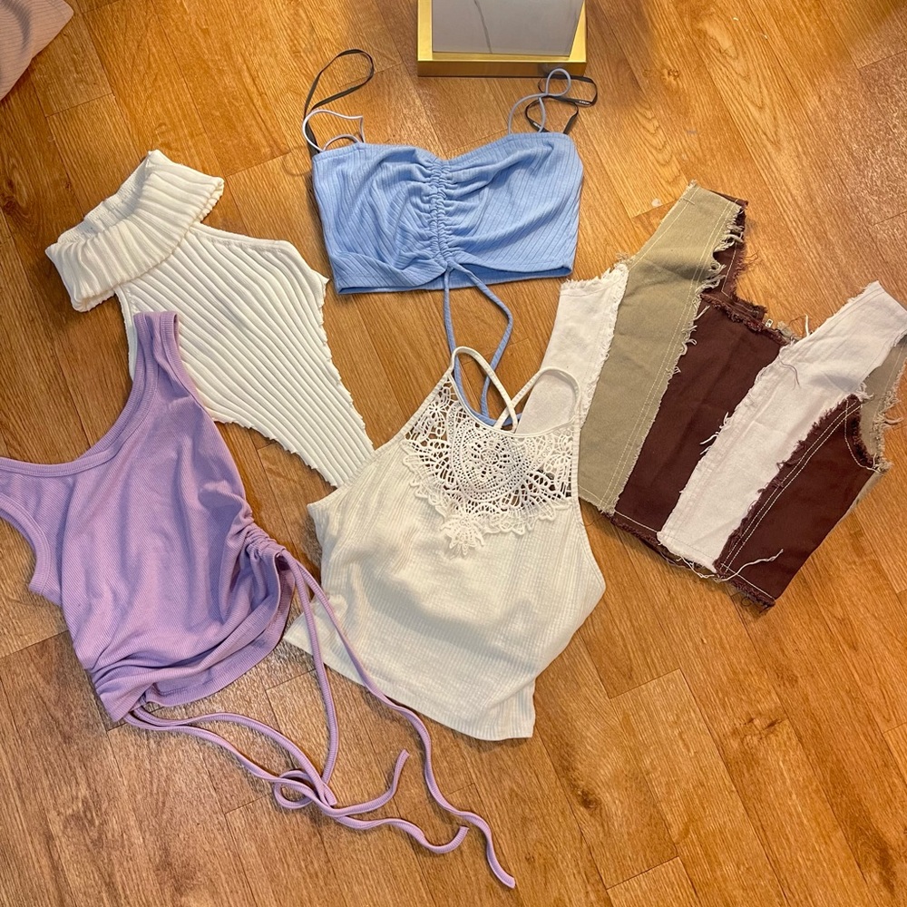 Trendy crop top lot